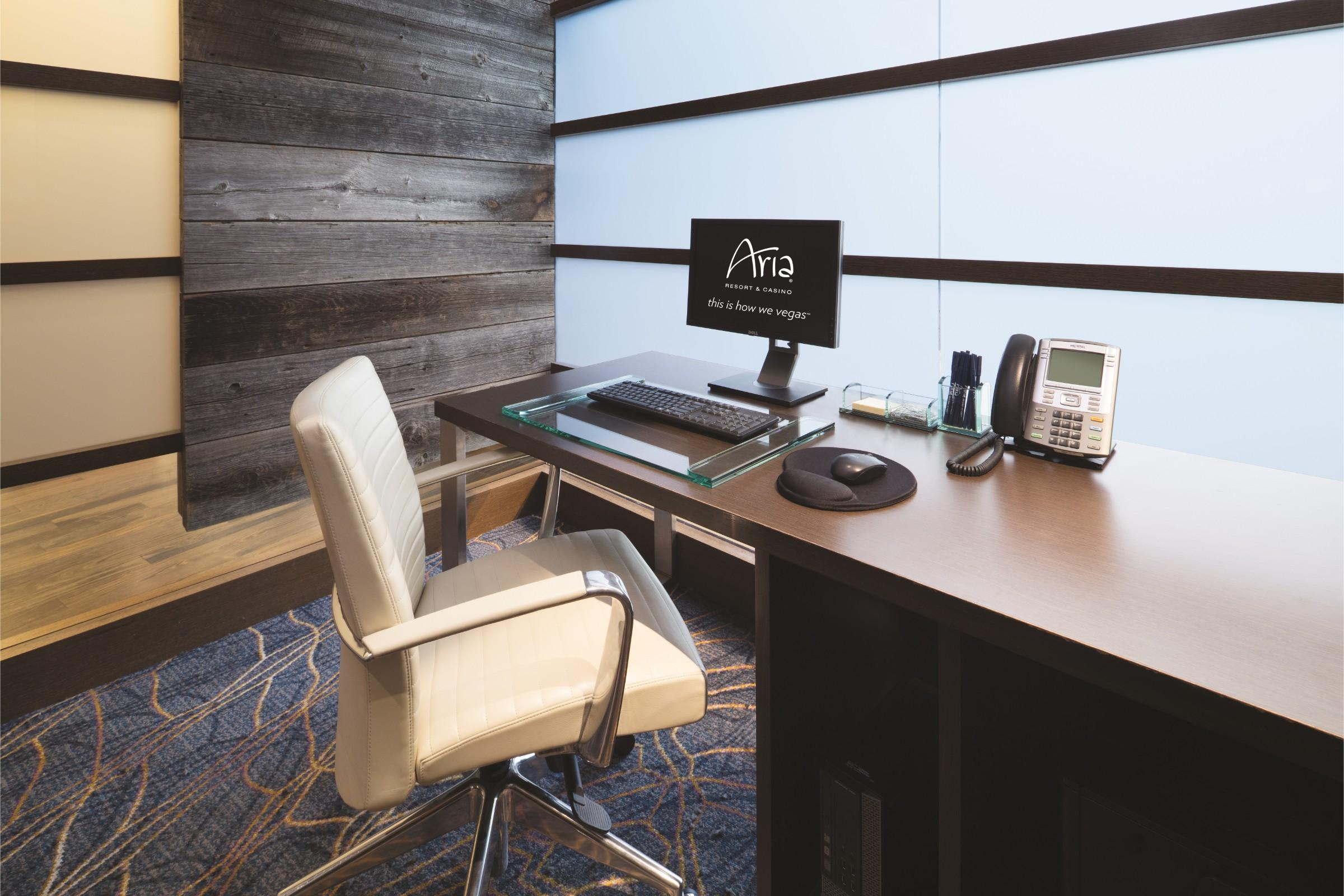 Aria Resort & Casino Las Vegas Ngoại thất bức ảnh A typical office at the airport